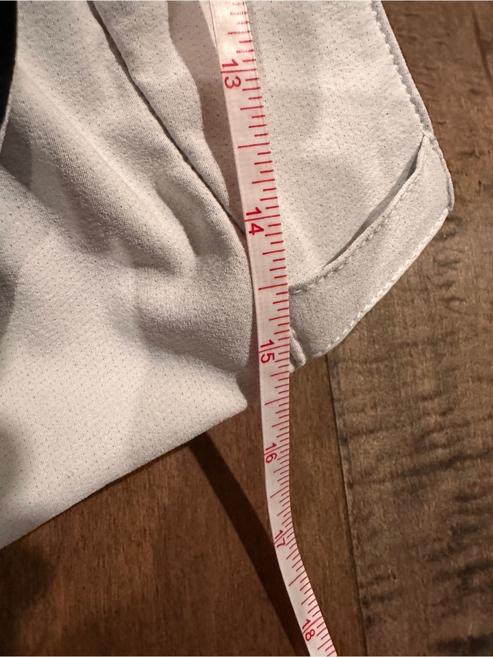 Sugoi Women’s White Mountain Bike Cycling Shorts - Picture 12 of 14